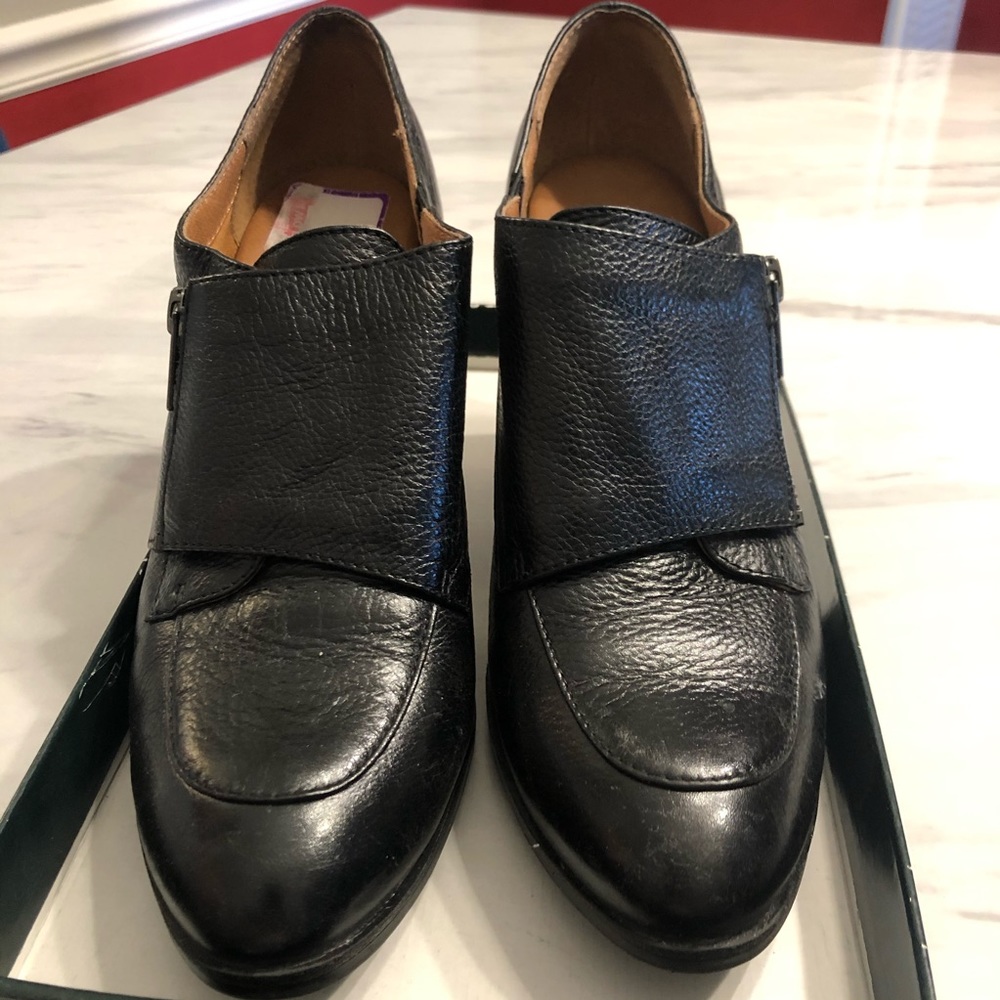 Sofft Black Leather Ankle Boots